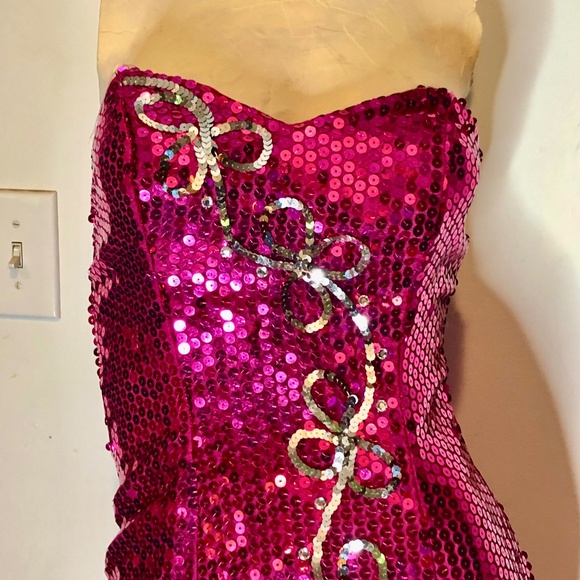 Vtg 80s Sequined Fuchsia Pink w/Silver Strapless Wiggle Evening Pageant Gown~2 - Picture 9 of 13
